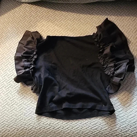 Julia Ruffle Crop - Picture 3 of 3